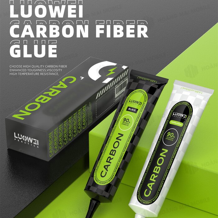 Hộp keo dán màn hình LUOWEI CARBON cùng ống đen và ống trong mờ dựng cạnh nhau