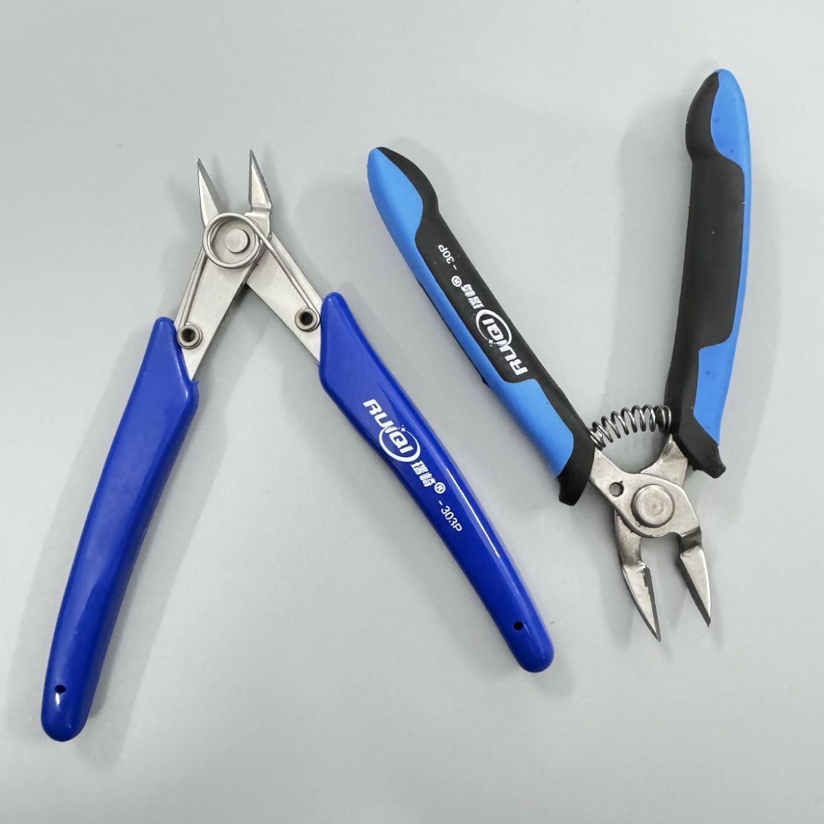 Hình ảnh sản phẩm Kìm RUIQI 30P / 303P với Lưỡi thép hợp kim sắc bén