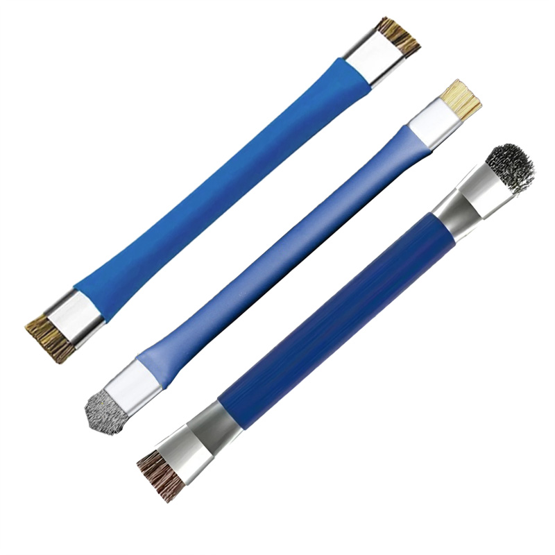 Bộ 3 model chổi cọ vệ sinh 2 đầu xanh đang được thợ sửa chữa tin dùng