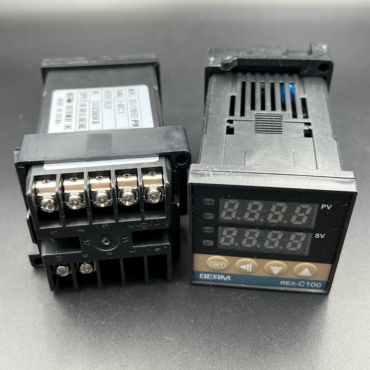 Đồng hồ điều chỉnh nhiệt độ REX-C100 PID kích thước 48x48mm output SSR